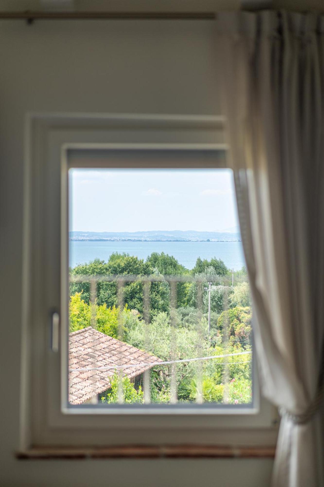 The Lake Suites Com - Luxury Stay In Λατζίζε Εξωτερικό φωτογραφία