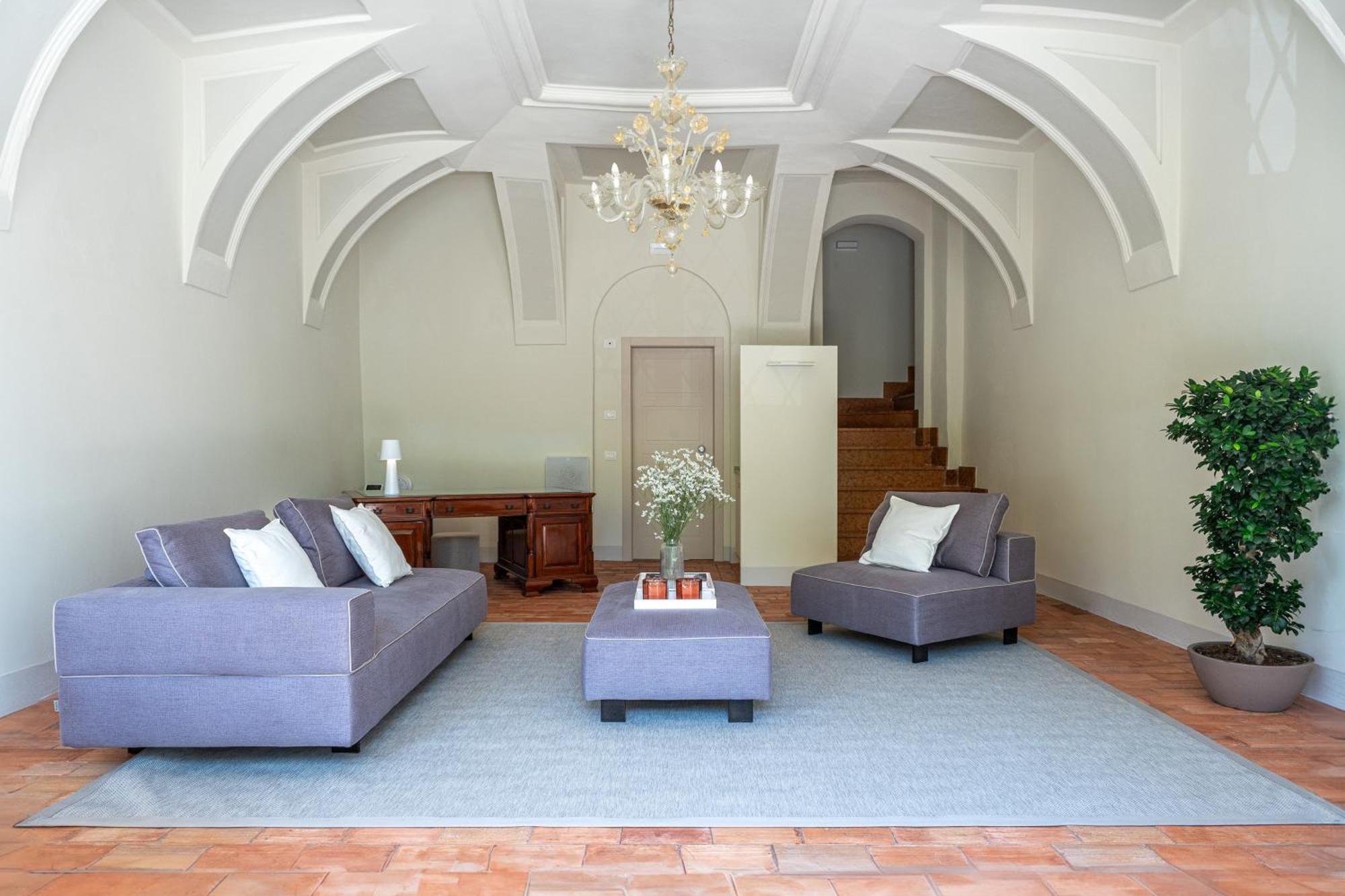 The Lake Suites Com - Luxury Stay In Λατζίζε Εξωτερικό φωτογραφία