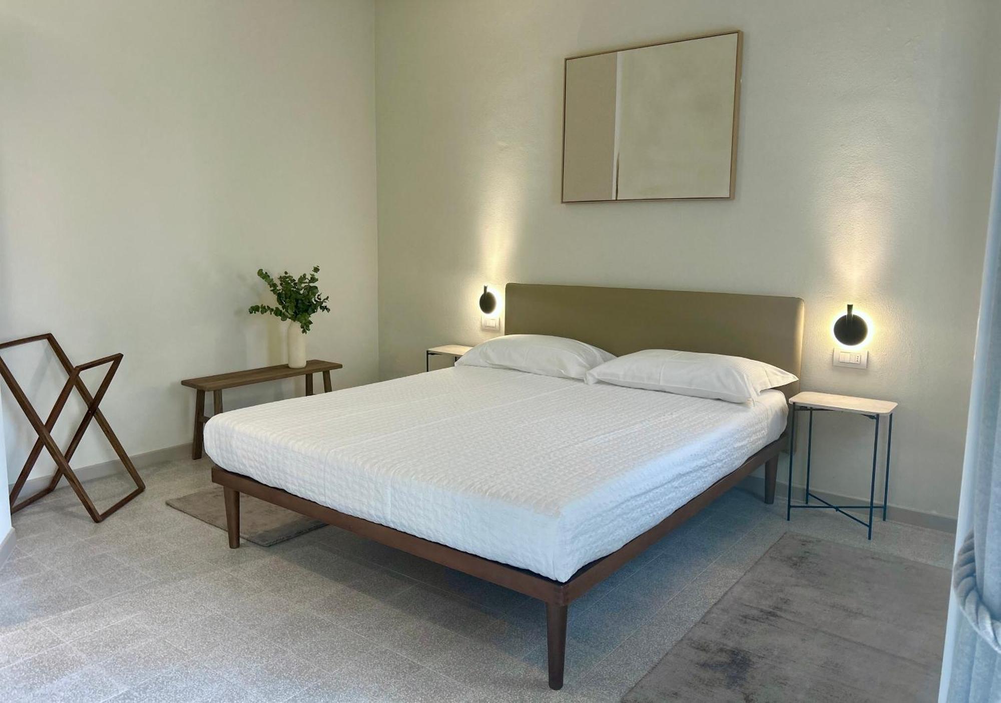 The Lake Suites Com - Luxury Stay In Λατζίζε Εξωτερικό φωτογραφία
