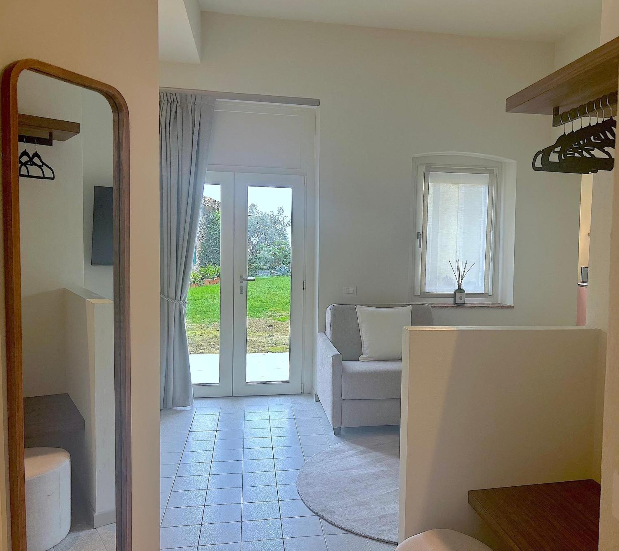 The Lake Suites Com - Luxury Stay In Λατζίζε Εξωτερικό φωτογραφία