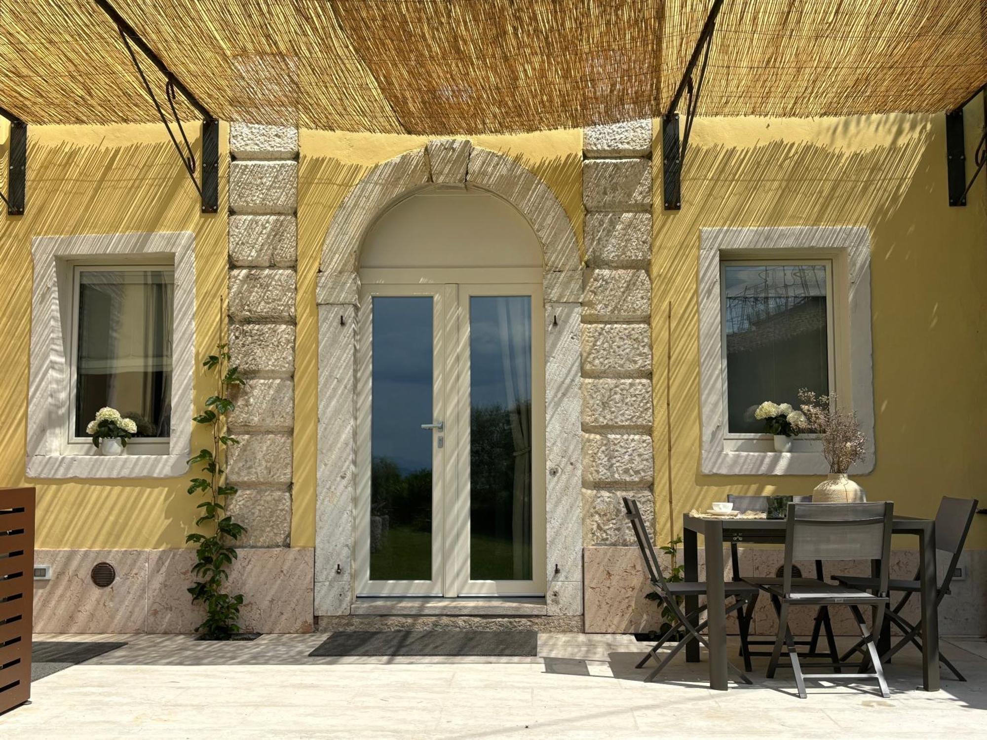 The Lake Suites Com - Luxury Stay In Λατζίζε Εξωτερικό φωτογραφία